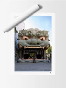 NAMBA YASAKA JINJA - LION GATE